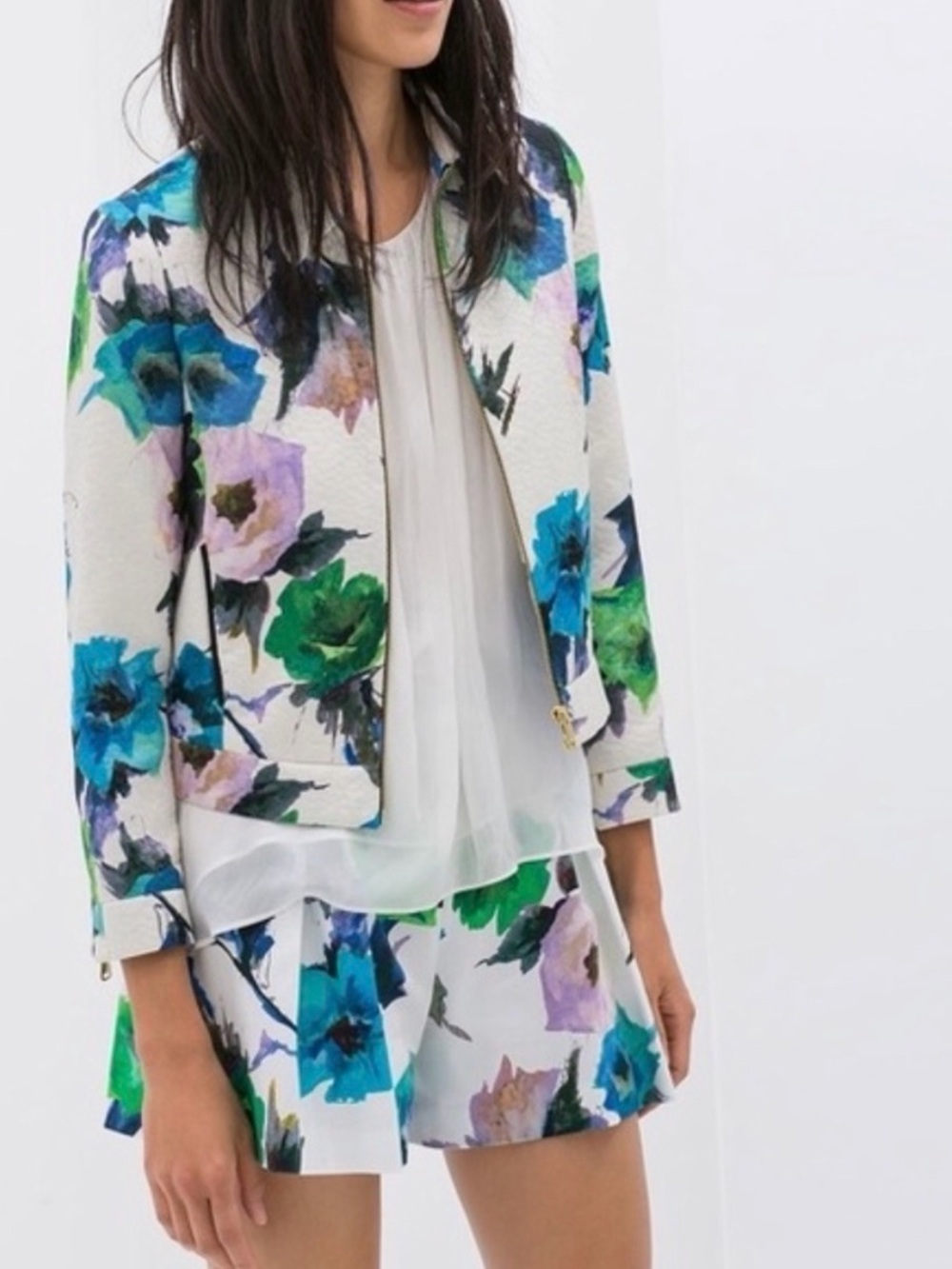 ZARA Floral Pleated Shorts Rare Blog Favorite Print Watercolor Cotton White M